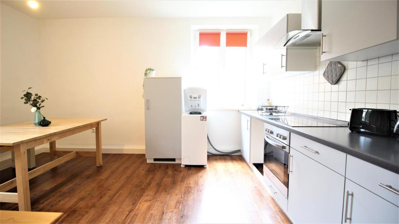 Apartament Zentral Wohnen - Inkl. Privatem Stellplatz Würzburg Zewnętrze zdjęcie